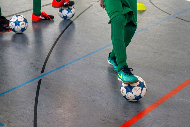 瞠目结舌的 瞠目结舌的